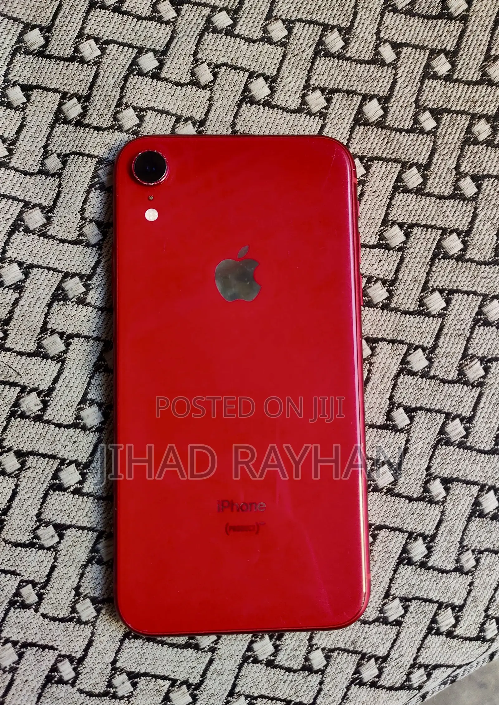Apple XR 128 GB Red