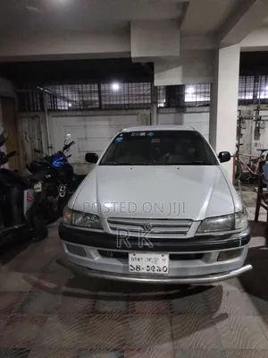 Photo - Toyota Corona 1996 Gray