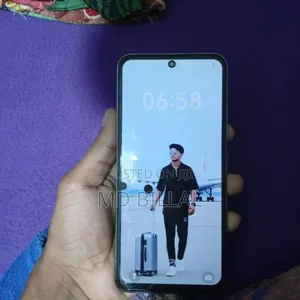 Photo - Tecno Camon 30 256 GB Red