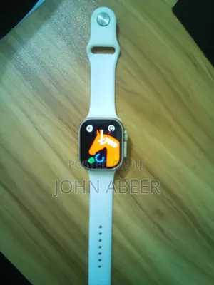 Smart Watch With 7 Straps!