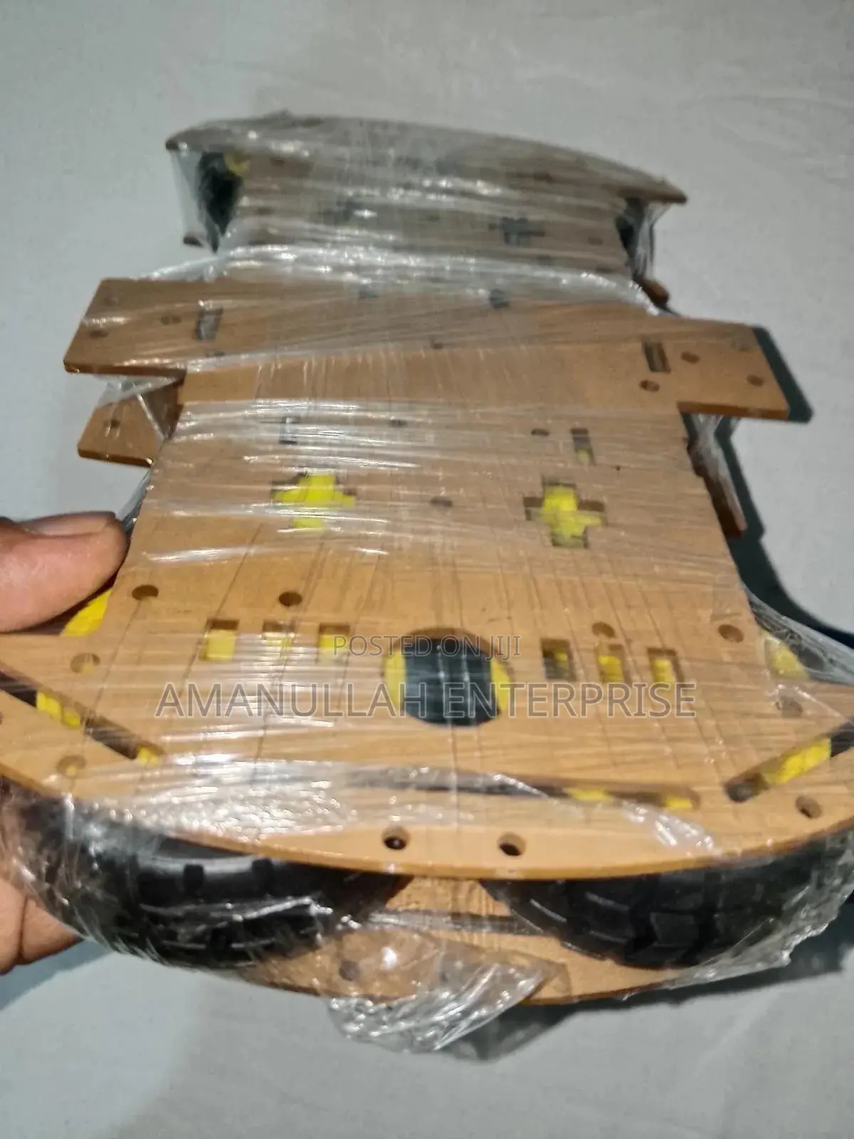 4wd Smart Robot Car Chassis Kit, Which Is a Kit for Building a Car.