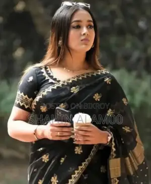 সেমি মসলিন শাড়ি উইথ ব্লাউজ পিস