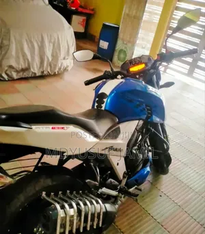 TVS Apache 160 4V 2019 Blue