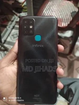 Photo - Infinix Hot 10 128 GB Black