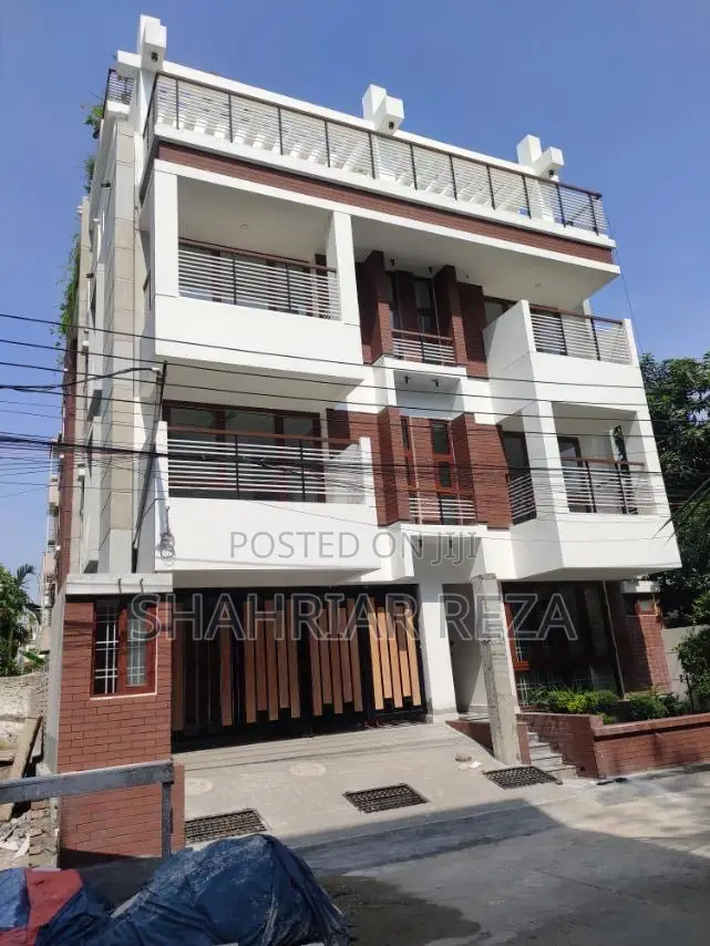 Furnished 10bdrm Duplex in Cantonment for Rent