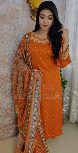 Photo - Kamij Lilan Emborder Kaj + Skin Pint