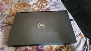 Laptop 8GB Intel Core I3 HDD+SSD 1T