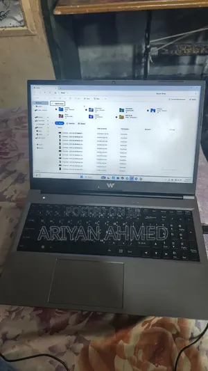 Laptop 8GB Intel Core I3 HDD+SSD 1T