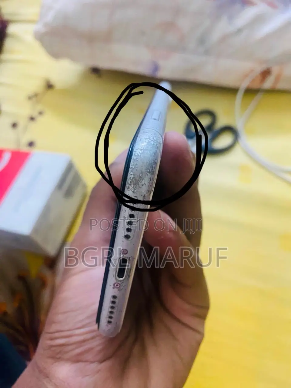 Apple iPhone XR 64 GB White