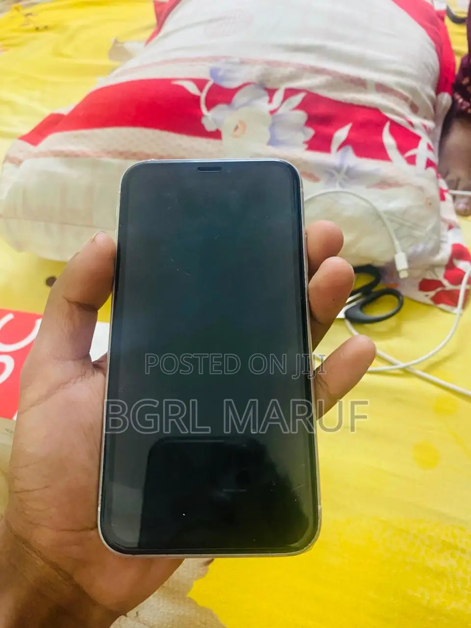 Apple iPhone XR 64 GB White