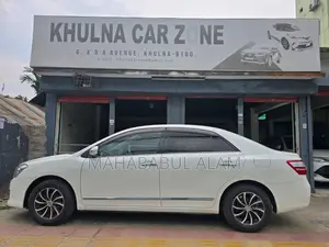 Photo - Toyota Premio 1.5 FWD 2012 Pearl
