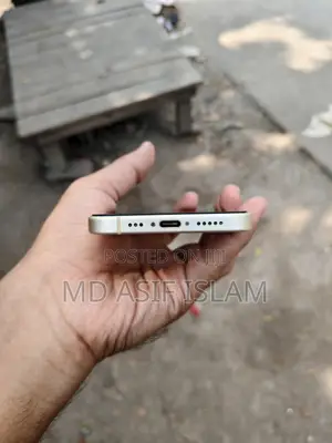 Apple iPhone 15 128 GB Yellow