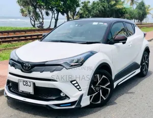 Photo - Toyota C-Hr 2019 White