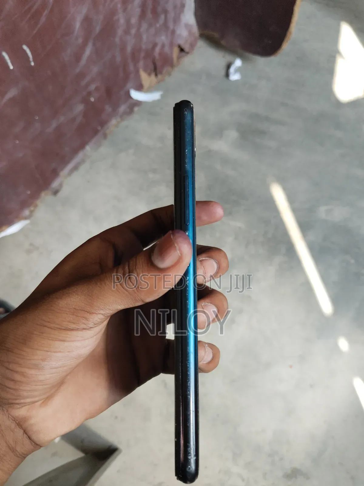 Vivo Y11 32 GB Blue