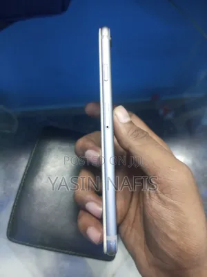 Apple iPhone 6 64 GB Gray