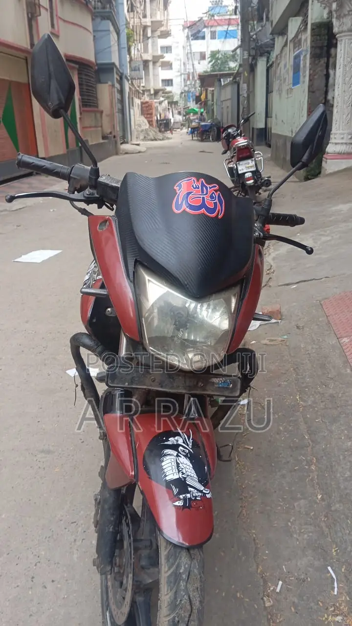 Hero Hunk 150 2018 Red