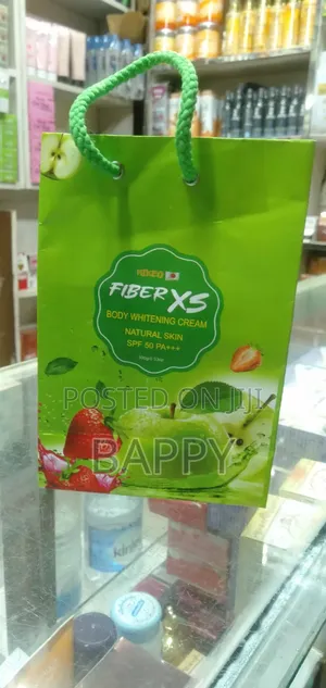 Photo - Fiber Xs Body Whitening Cream SPF 50 Pa******* W-300gm