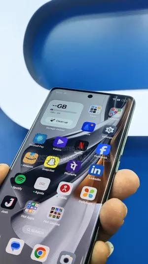 Photo - Oppo Reno 10 5G 256 GB Gray