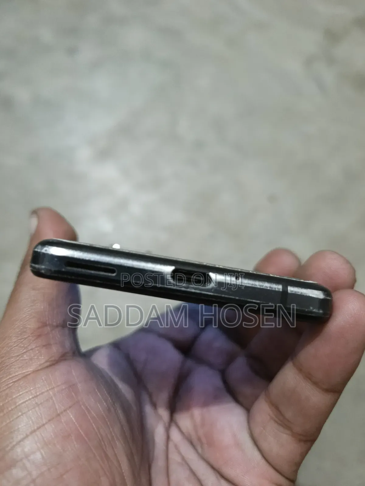 Sharp Aquos R2 64 GB Black