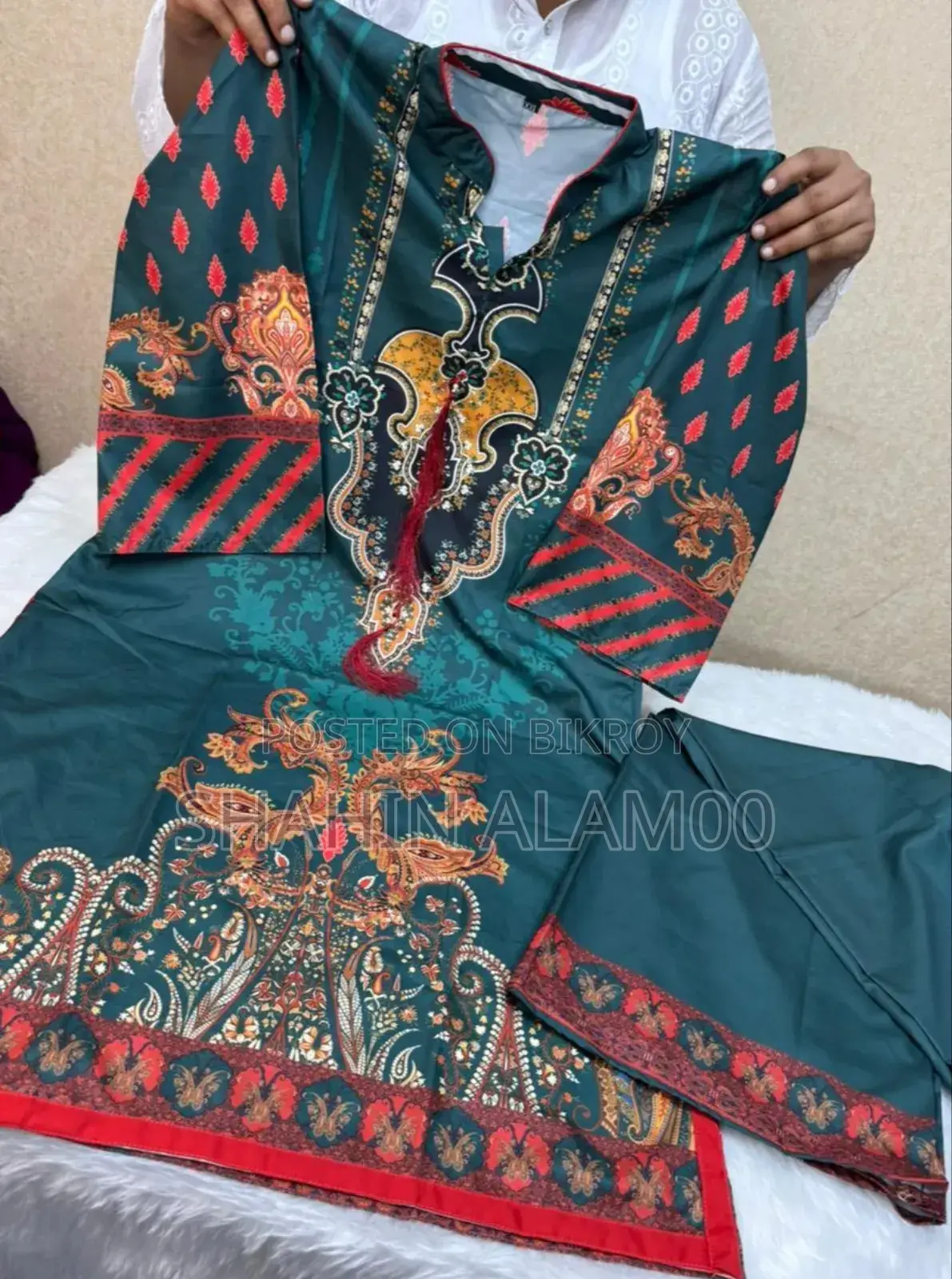 টু- পিসথ্রি পিস গজচড বাডট তকা