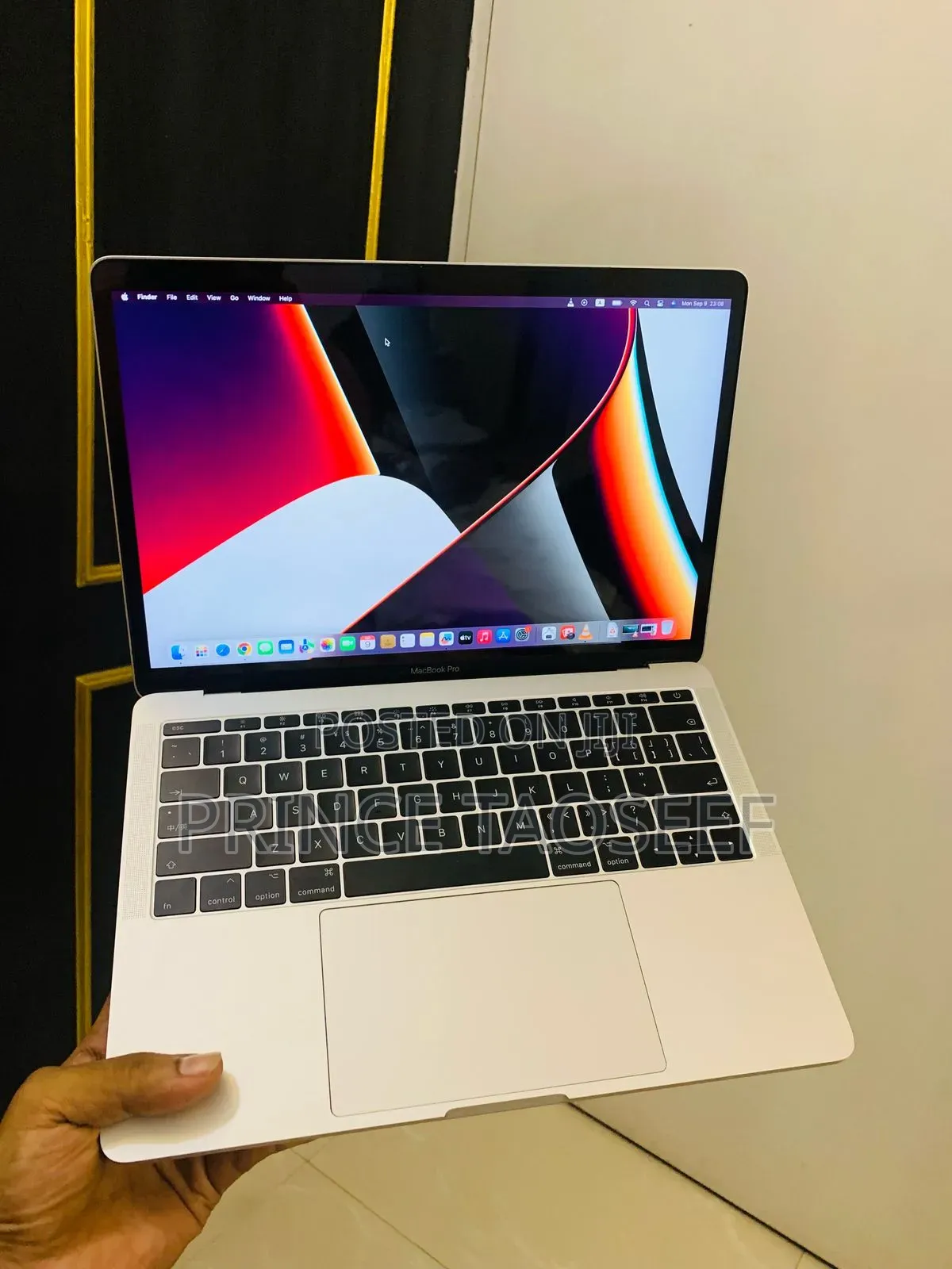 Laptop Apple MacBook Pro 2017 16GB Intel Core I7 SSD 128GB