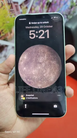 Photo - Apple iPhone 12 128 GB Green