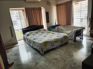 4bdrm Apartment in Gulshan for Sale