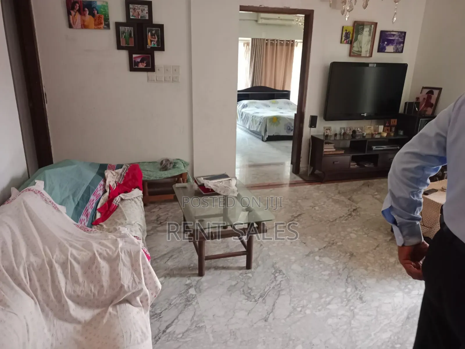 4bdrm Apartment in Gulshan for Sale