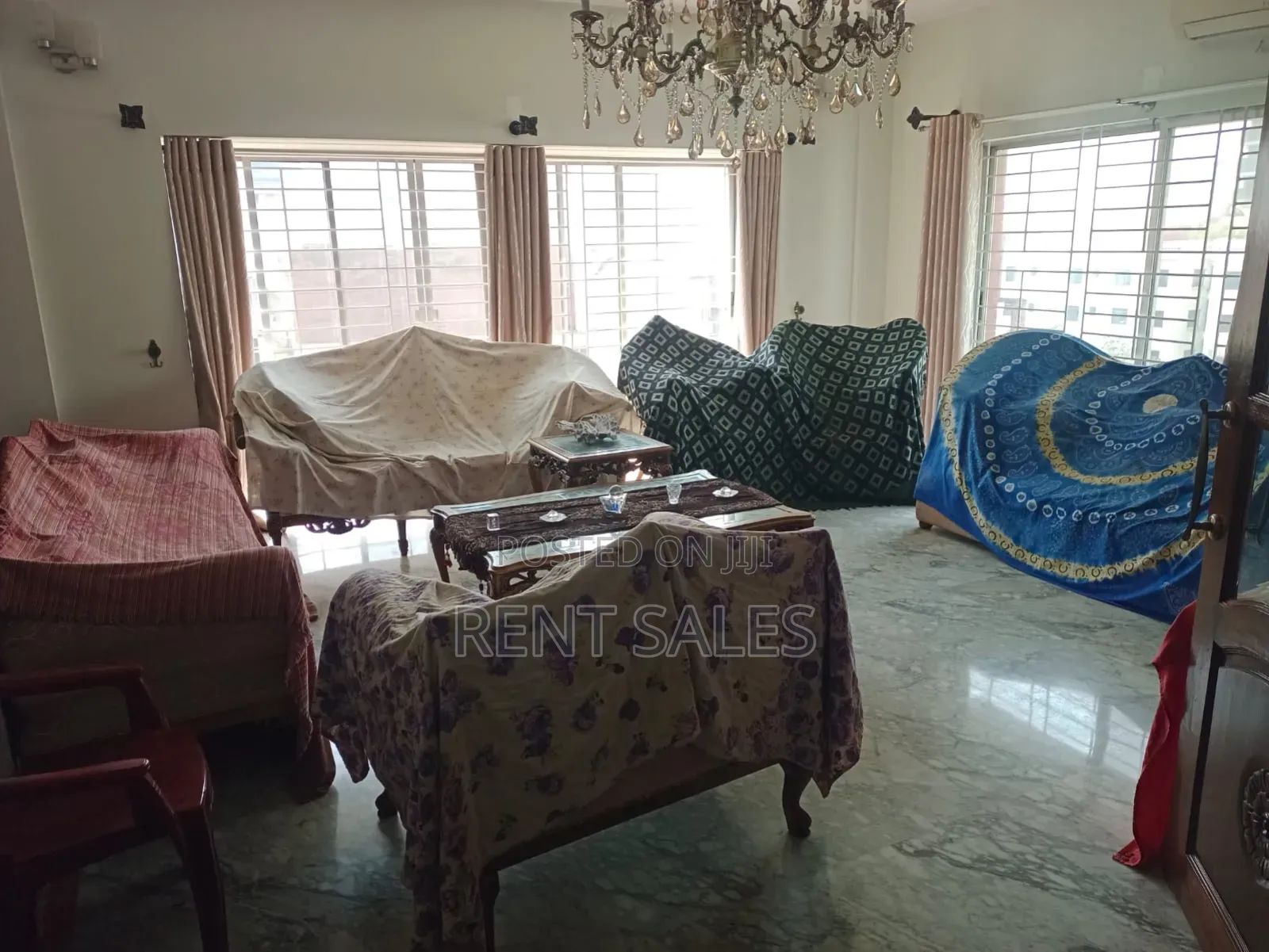 4bdrm Apartment in Gulshan for Sale