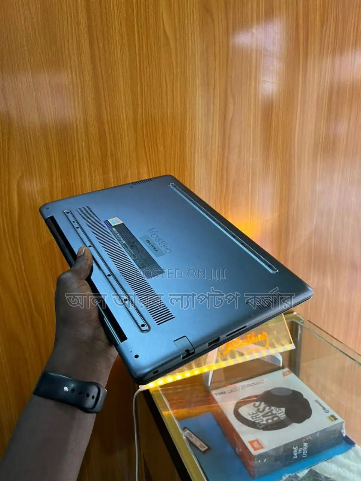 Laptop Dell Vostro 5481 8GB Intel Core I7 SSD 256GB