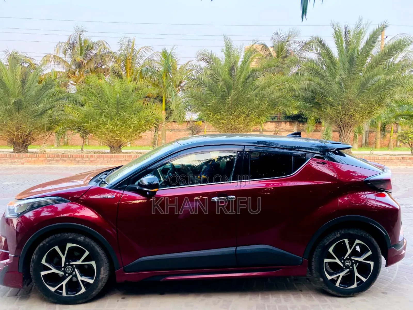 Toyota C-Hr XLE Prermium FWD (2.0L 4cyl 2AM) 2018 Red