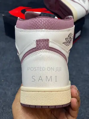 Air Jordan 1 || High Neck