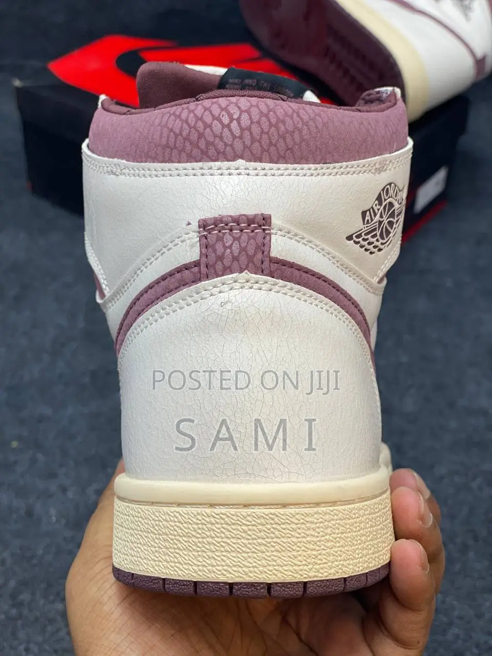 Air Jordan 1 || High Neck