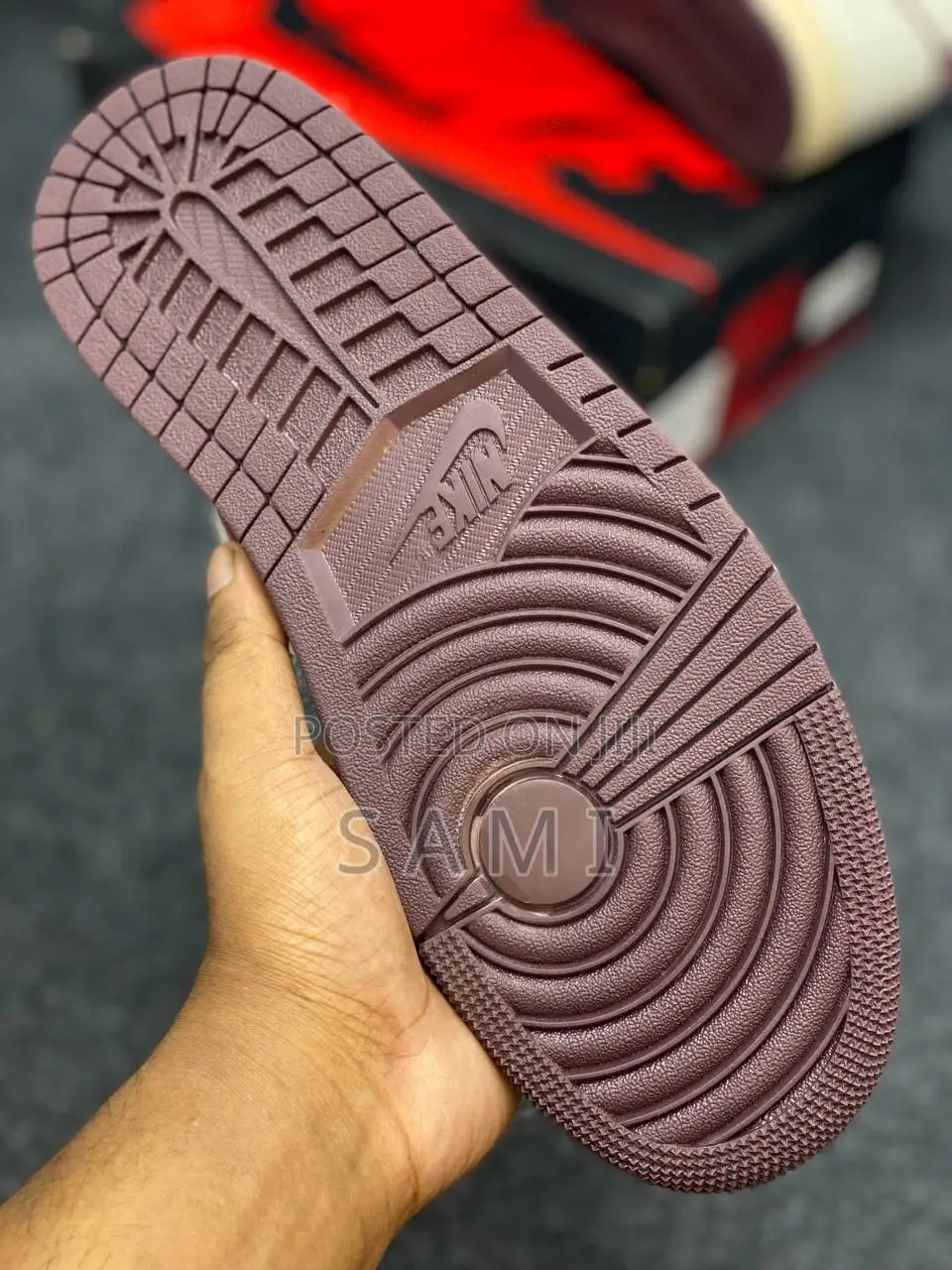 Air Jordan 1 || High Neck