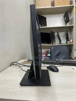 Photo - Dell 19" Full Fresh Led Monitor With Hdmi ,Resolution (1366x768)