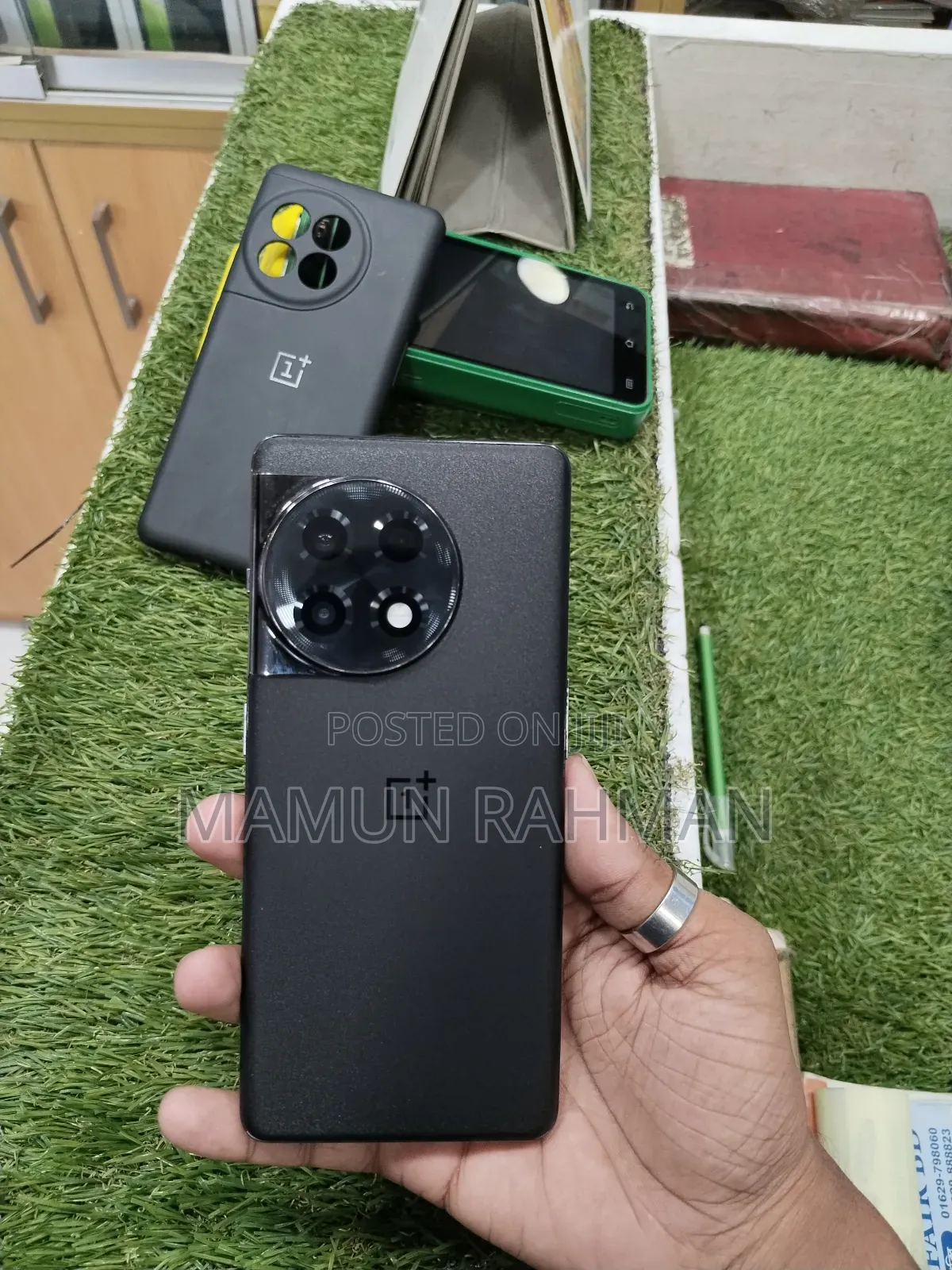 New OnePlus 11R 128 GB Black