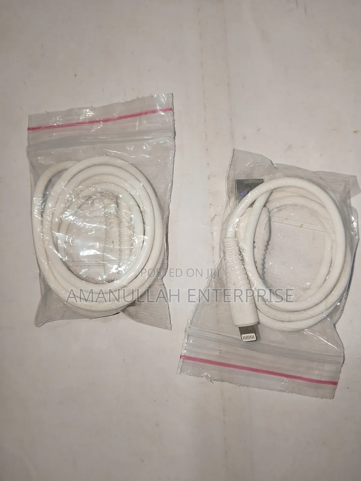 Apple Lightning To Usb Cable.