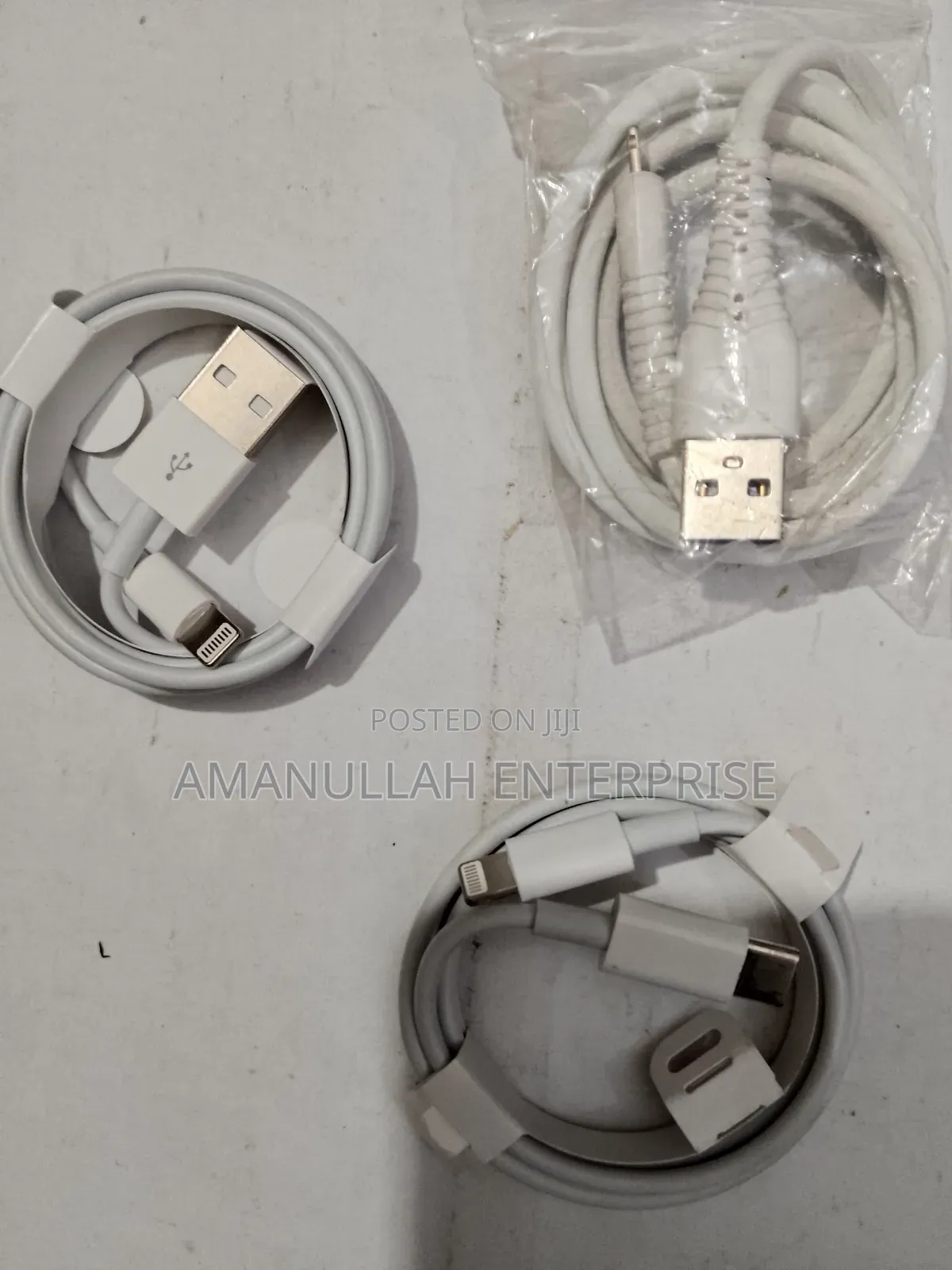 Apple Lightning To Usb Cable.