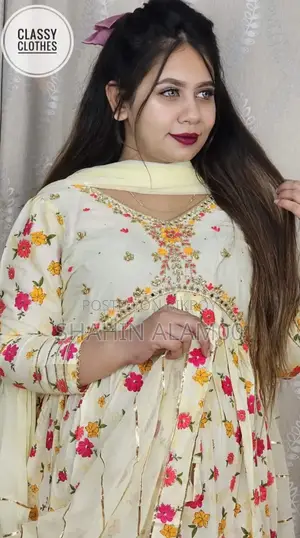 আলিয়া কাট থ্রি পিস