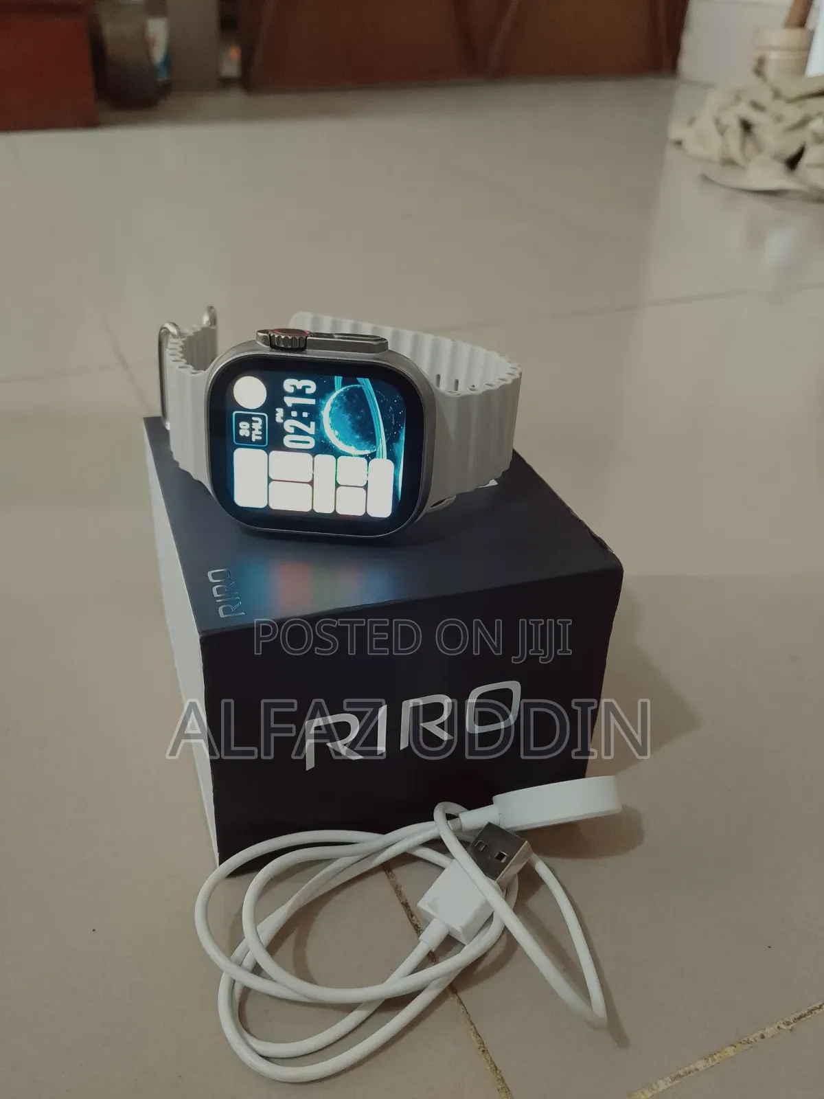 Riro Smart Watch1