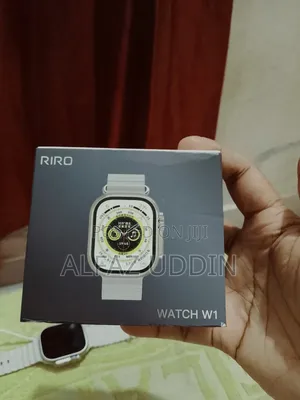 Riro Smart Watch1
