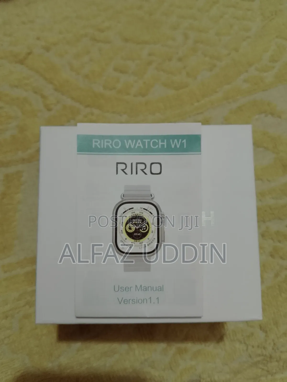 Riro Smart Watch1
