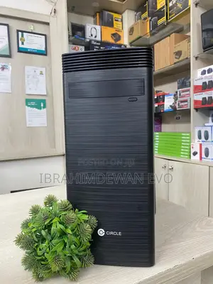 Photo - Desktop Pc Intel Core I3 7th Gen 3.90ghz, 4gb Ram DDR- 4, Ssd: 256gb