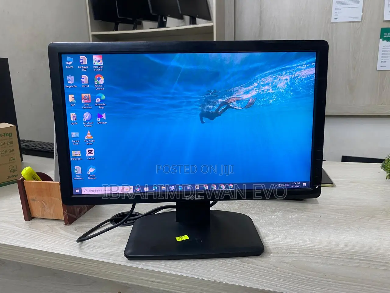 Dell 19" Full Fresh Led Monitor Resolution (1366x768) ,Model :1930f