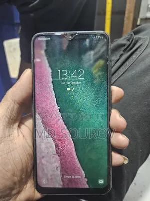 Photo - Samsung A10 32 GB Blue