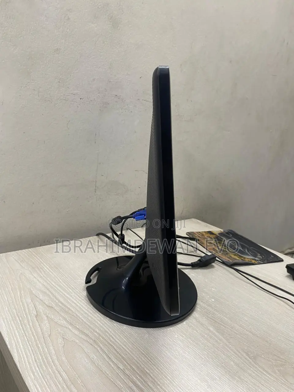 Samsung 19" Full Fresh Led Monitor ,Resolution (1366x768)