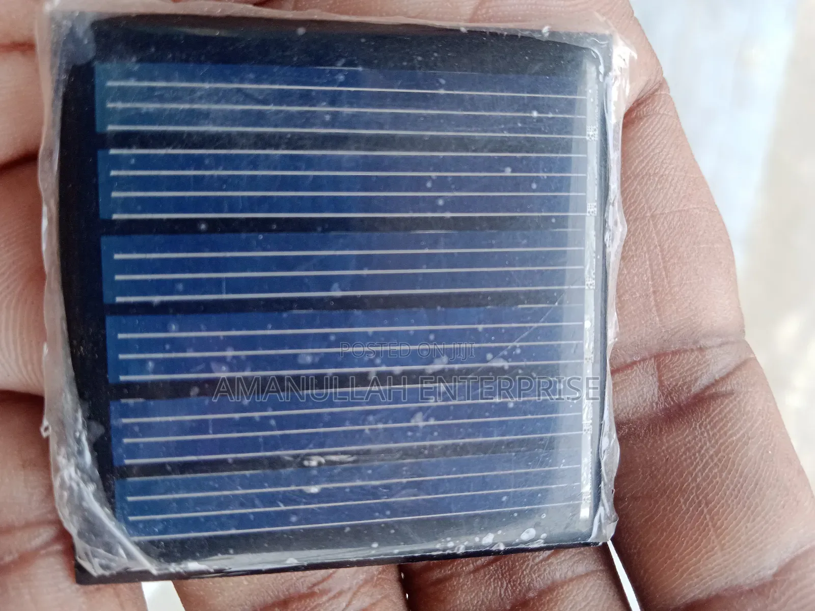 Mini Solar Panel, Likely a Polycrystalline Solar Cell.