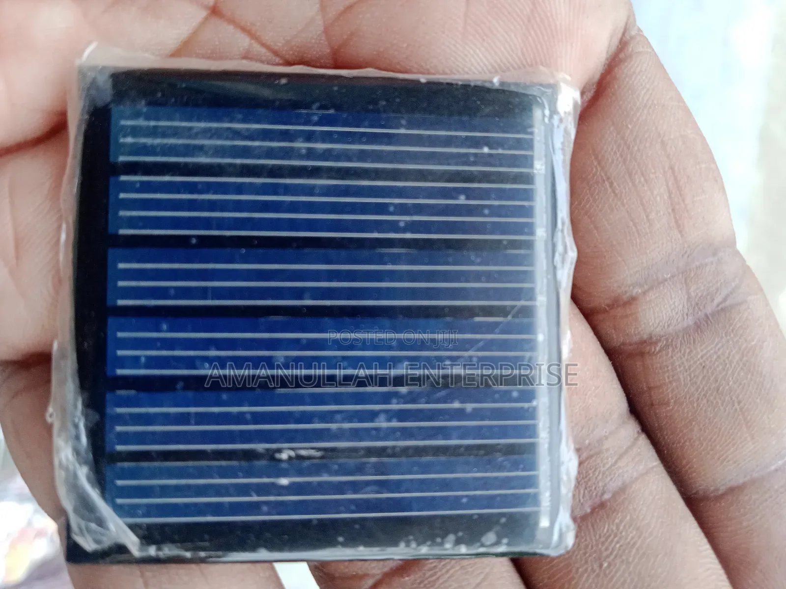 Mini Solar Panel, Likely a Polycrystalline Solar Cell.