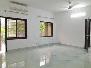 4bdrm Apartment in Semi Furnished Rent for Rent