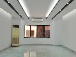 4bdrm Apartment in Semi Furnished Rent for Rent